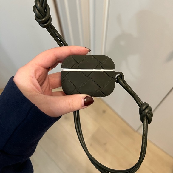 Bottega Veneta AirPod Case - Picture 1 of 7